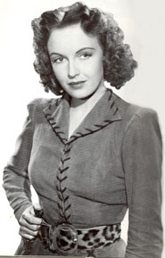 Frances Gifford as Nyoka.