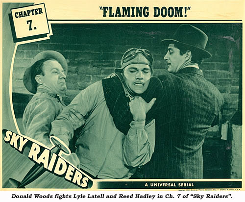 Donald Woods fights Lyle Latell and Reed Hadley in Ch. 7 of "Sly Raiders".