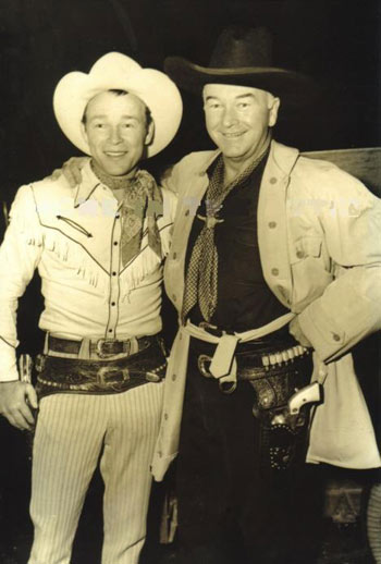 Roy Rogers and Hopalong Cassidy. Photo looks to be from the late '30s or very early '40s. (Thanx to Bobby Copeland.)