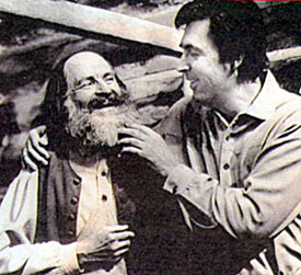 “Daniel Boone” (Fess Parker) tweeks the beard of rascally sidekick Cincinnatus (Dallas McKennon), tavern-keeper at Fort Boonesborough. D’ja know? Dallas was one of the busiest voice-over artists at Disney Studios...working on “100 Dalmations”, “Lady and the Tramp” and “Mary Poppins” among others. 