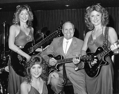 Gene Autry performs with the Jensen Sisters (probably in the early ‘80s). 