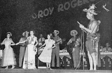 Roy with Cheryl, Dale, Linda at a Hawaiian show in 1950. 