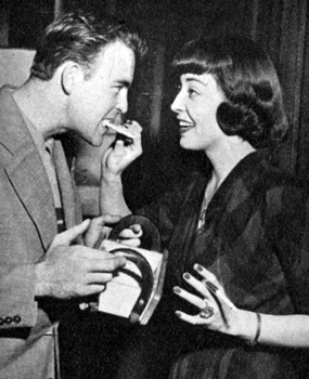 Marie Windsor’s got Scott Brady eating right out of her hand. (1950) 