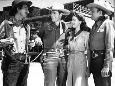Arthur Hunnicutt, Charles Starrett, Shirley Patterson and soon to be Governor of Louisiana, Jimmie Davis, in “Riding Through Nevada” (‘42 Colubmia). 