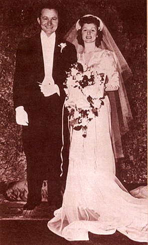 Tex Ritter and Dorothy Fay on their wedding day, June 14, 1941 in Prescott, AZ. 