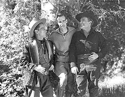 Candid pose while making “The Drifter” (‘32) produced by Willis Kent. 
(L-R) Charles Sellon (?), screenwriter Oliver Drake and star William Farnum. 