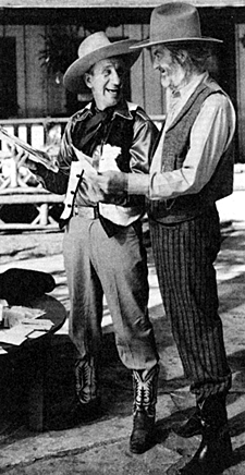 Jimmy Durante meets Gabby Hayes as they worked together in Gene Autry's "Melody Ranch" ('40 Republic).