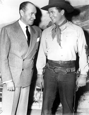 Jack Holt seems very proud of his son Tim Holt’s RKO western features in the late ‘40s-early ‘50s.