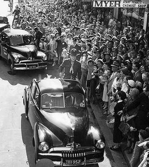 In November 1954, two years before television was switched on in Australia, Hopalong Cassidy was known by his movies. Hoppy made a Thanksgiving/Christmas visit to Australia in 1954 where 60,000 people turned out to see him in Melbourne.