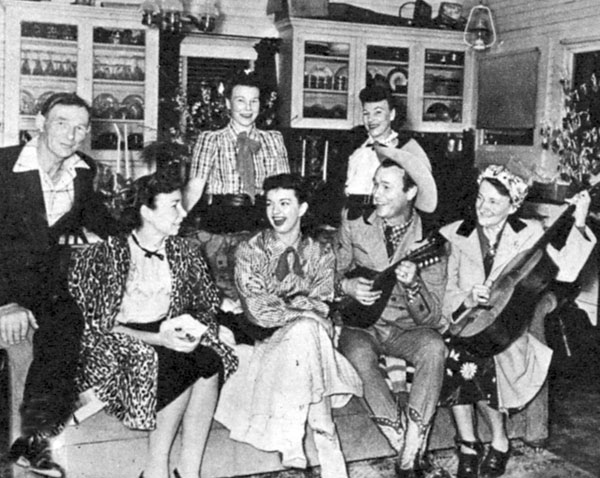 A Rogers family get-together. Roy, Dale, Roy’s Mom and Dad and three sisters in 1950.