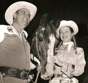 Gene Autry and Gail Davis as Annie Oakley at a rodeo appearance in the late ‘50s.