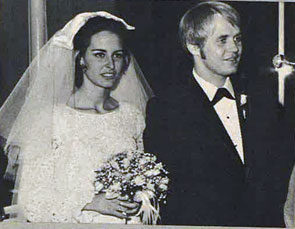 Mark and Melinda Slade were married January 6, 1968. Slade was Blue on “High Chaparral”. (Thanx to Paula Smith-Skidmore.)
